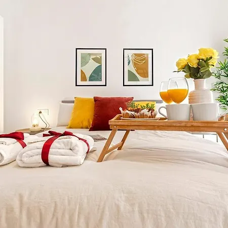 -malagasunapts-comfy&central Free Parking Malaga
