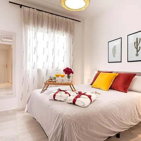 Apartment -malagasunapts-comfy&central Free Parking Malaga