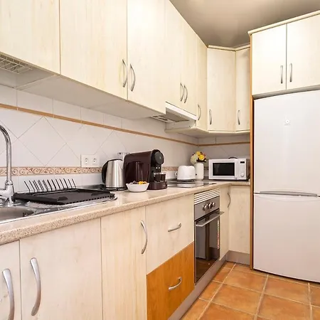 Apartment -malagasunapts-comfy&central Free Parking *