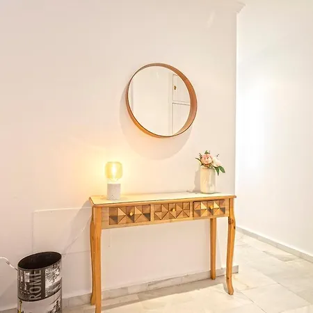 Apartment -malagasunapts-comfy&central Free Parking